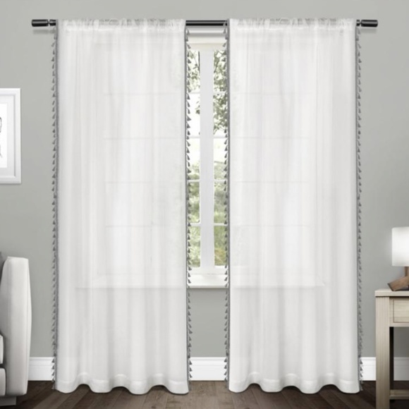NWT Exclusive Home 2-pack Tassels Embellished Sheer Window Curtains